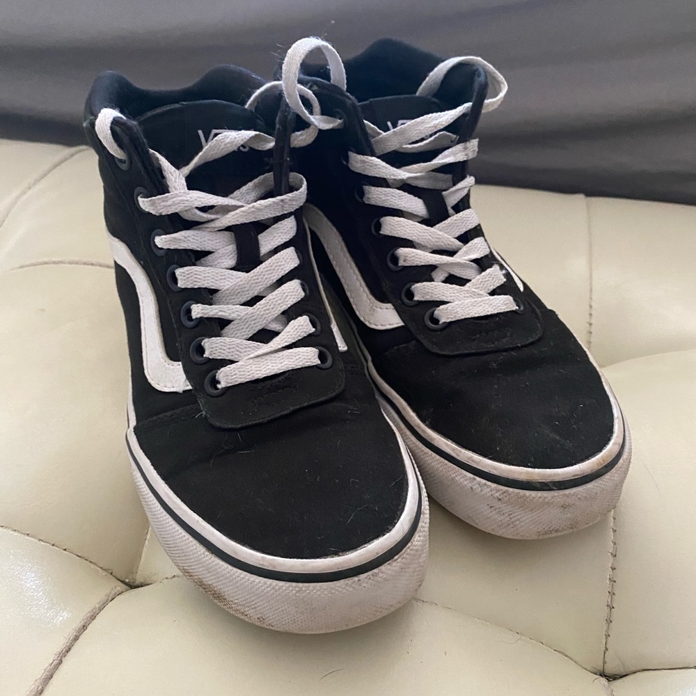 Women’s Vans Ward Hi Skate shoes